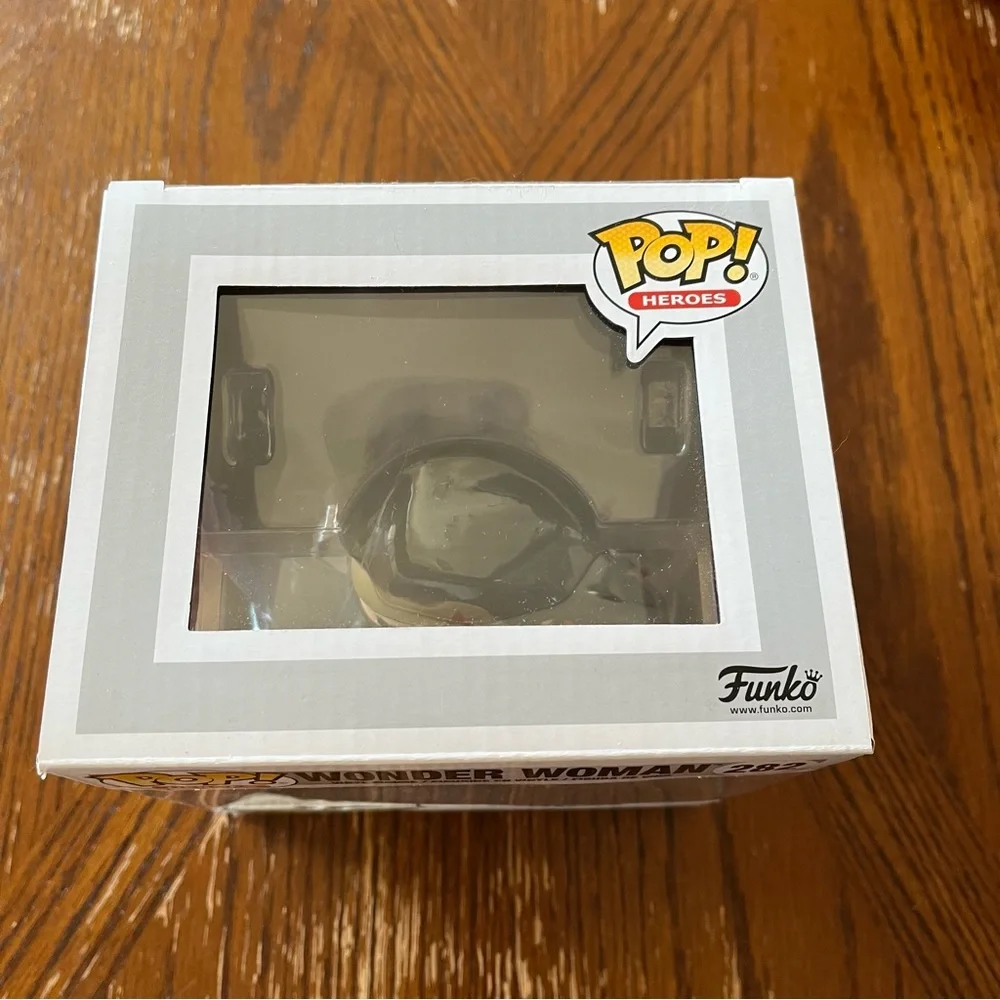 Funko Pop! Heroes Wonder Woman Vinyl Figure - Red, Blue, Gold, Black - Picture 5 of 6